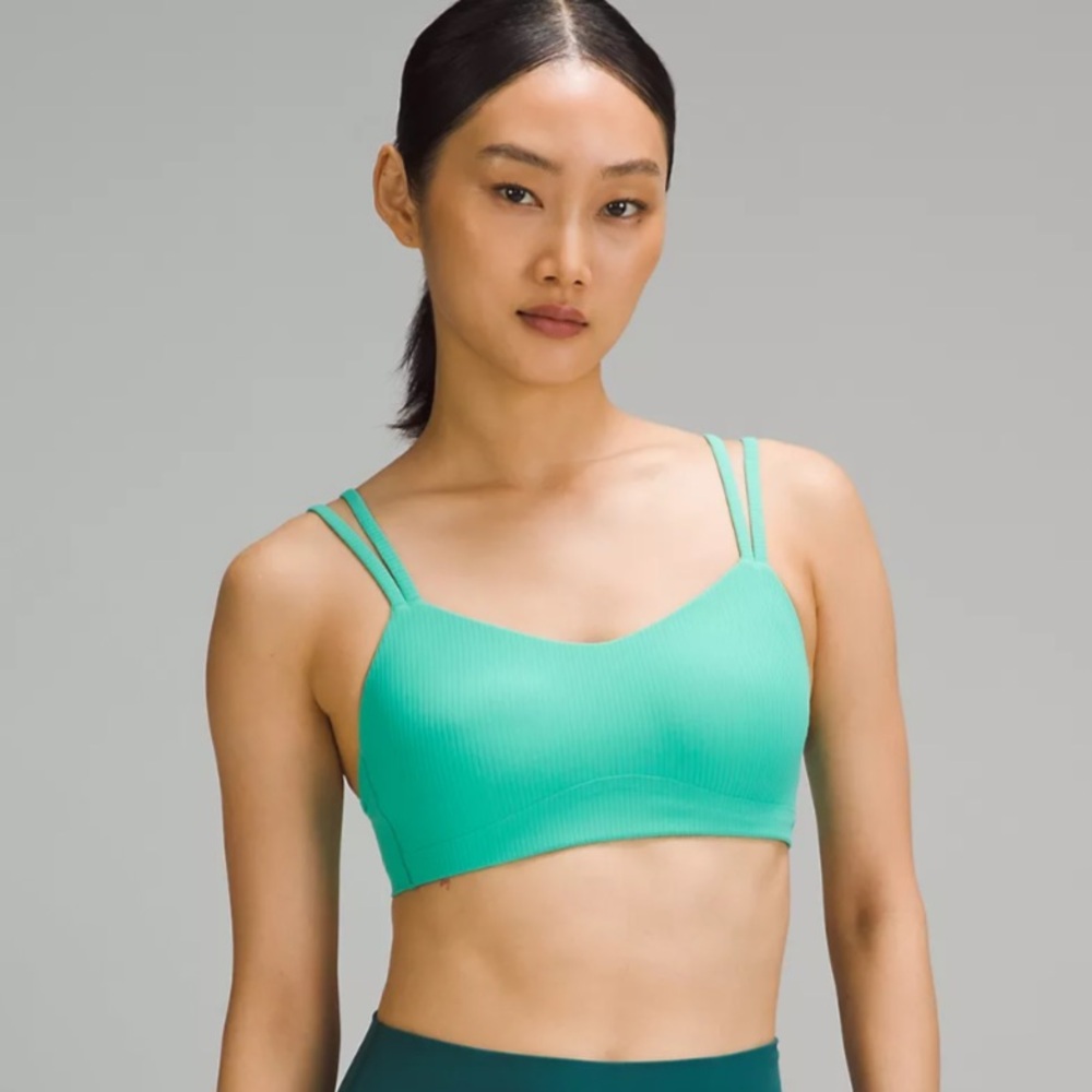 Lululemon like a cloud bra